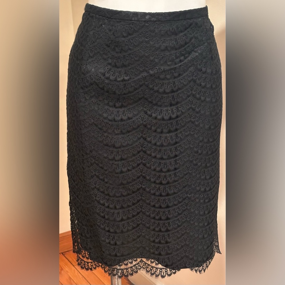 Black Lace Embroidered Midi Skirt Zipper Closure In Back Sz. 14